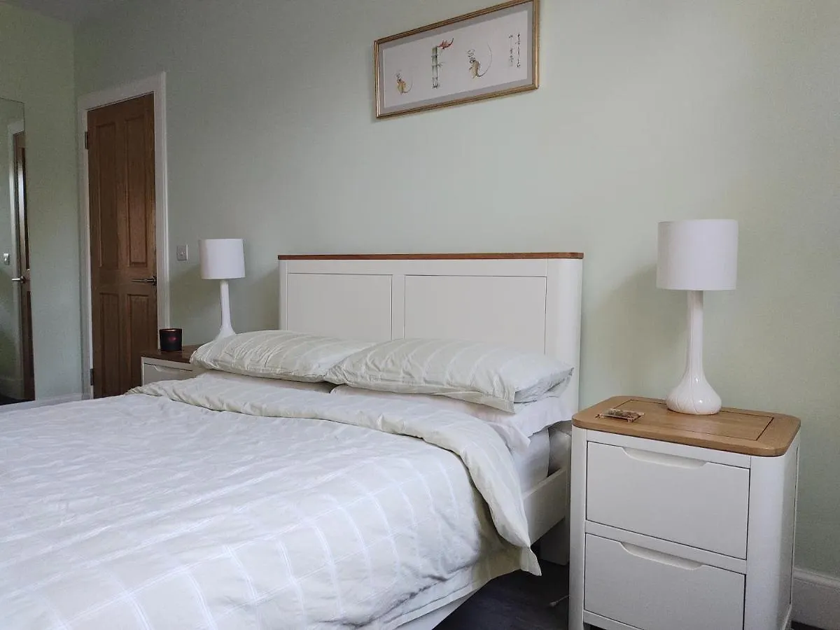 The Amazing Iona Street - 2 Bedroom Free Parking Edinburgh