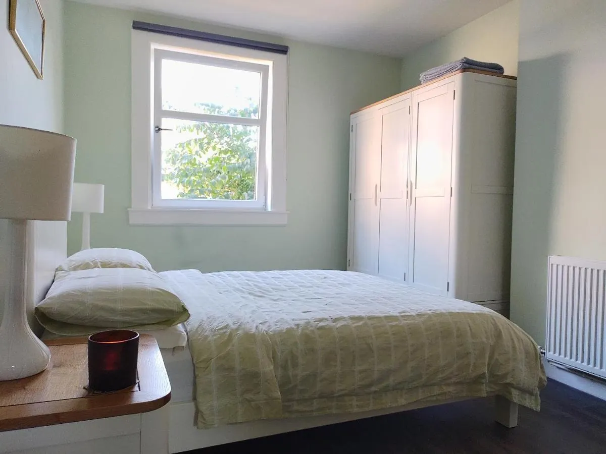 The Amazing Iona Street - 2 Bedroom Free Parking Edinburgh